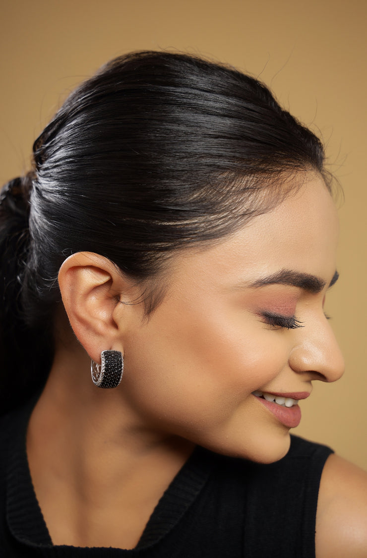 Pure silver with white finish and white topaz & black spinal stones earring